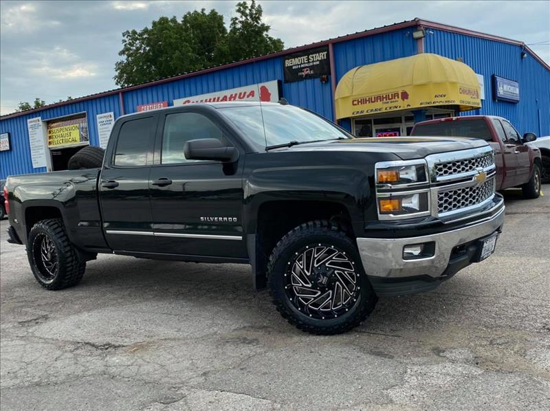 Chihuahua Tire Shop Aurora, IL